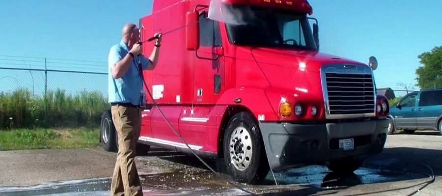 Tips for Choosing the Right Automated Truck Wash in Denver