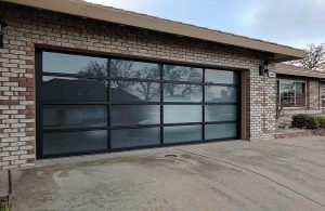 What Are The Positive And Negative Points Of Glass Garage Doors?