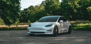 How to Turn Off Tesla