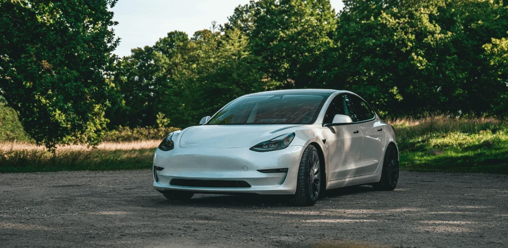 How to Turn Off Tesla