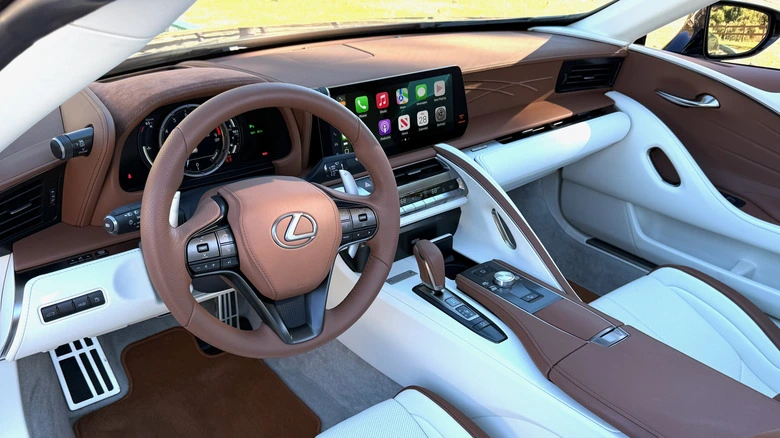 Lexus LC 500 Convertible 3 Lexus LC 500 Convertible